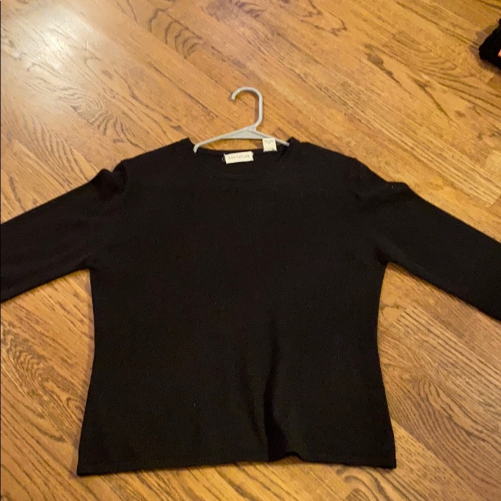 Cute black soft and comfy sweater